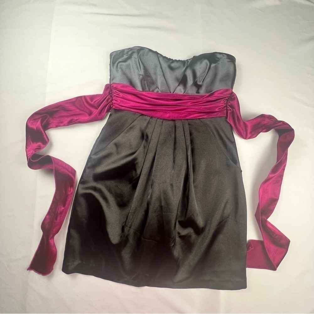 Speechless - Women’s Strapless Dress - Size 5 - Front Pockets - Black and Purple